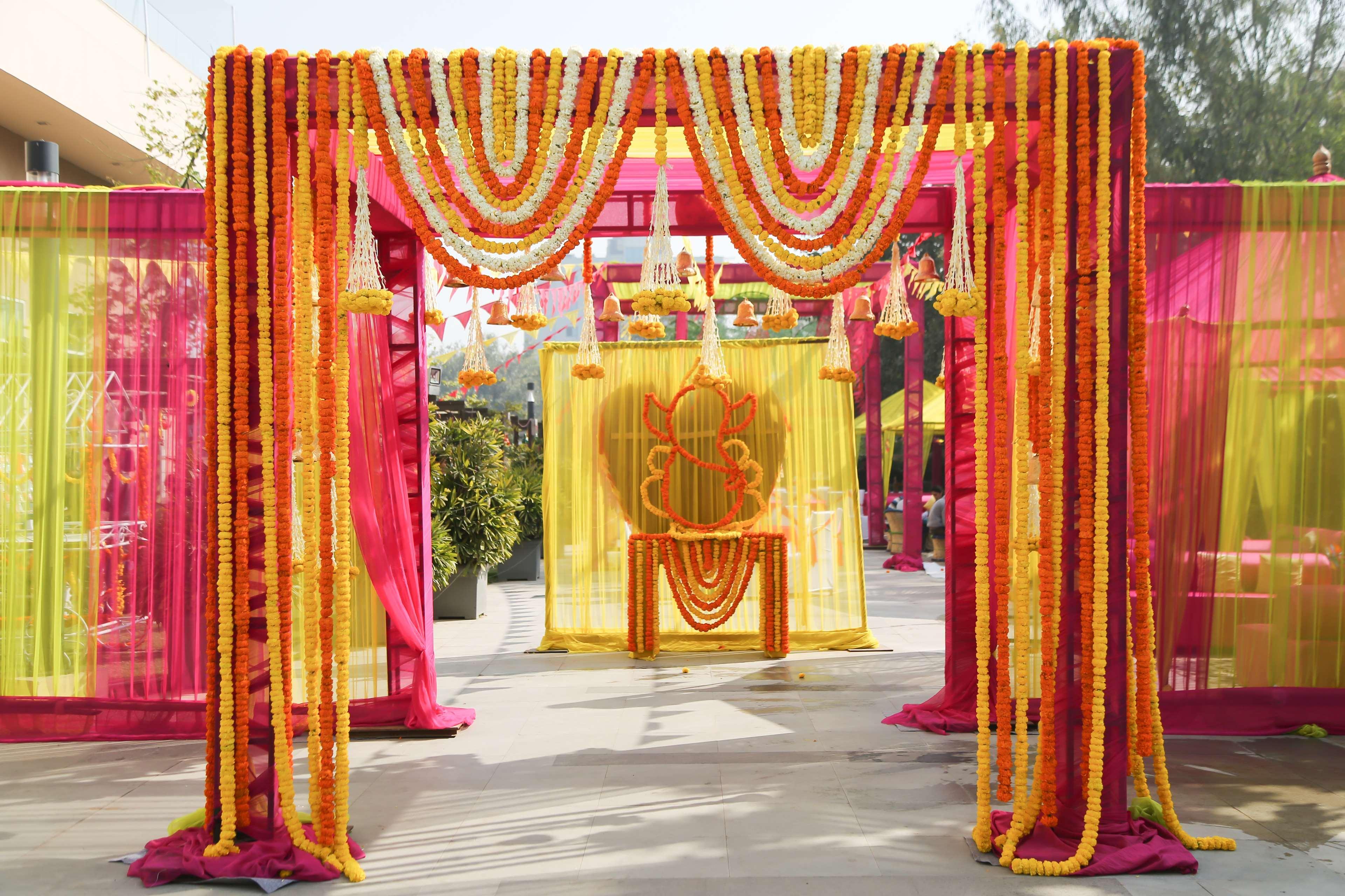 Hyatt Place Gurgaon Udyog Vihar Εξωτερικό φωτογραφία A traditional Indian wedding mandap