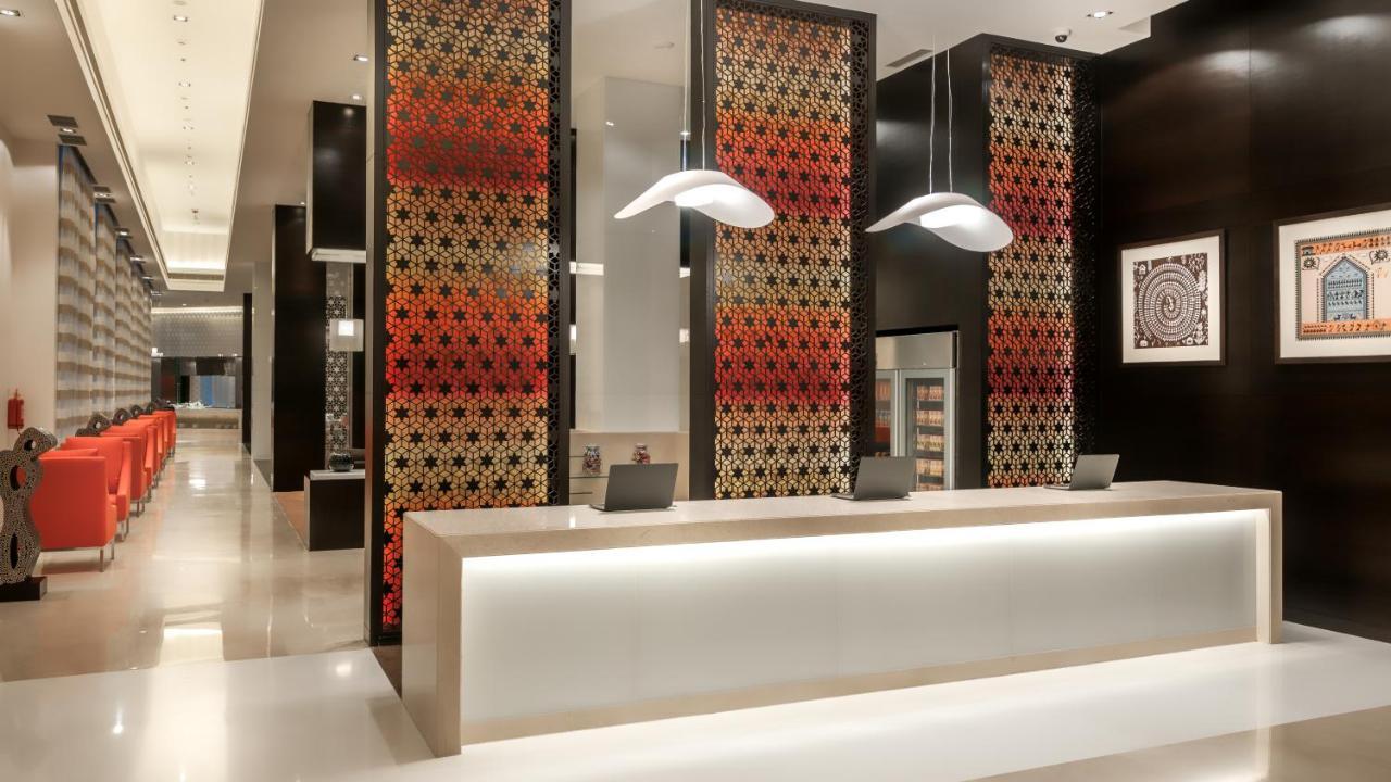 Hyatt Place Gurgaon Udyog Vihar Εξωτερικό φωτογραφία The lobby of the hotel